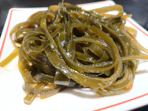 涼拌海帶絲
