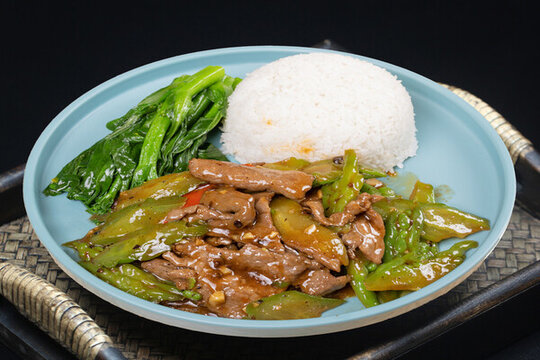 涼瓜牛肉飯