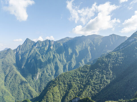 高山丘壑