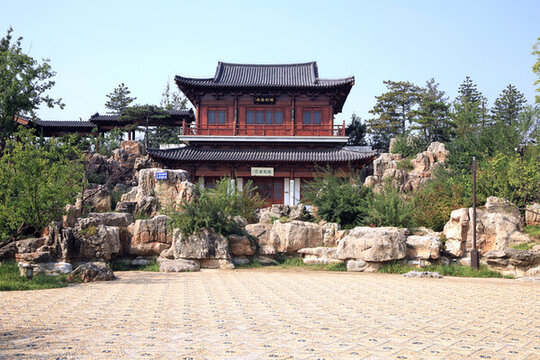 悅容公園中的建筑