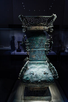 春秋時(shí)期晉國(guó)青銅方壺