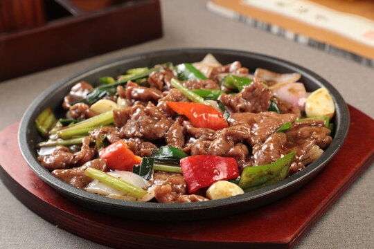 鐵板牛肉