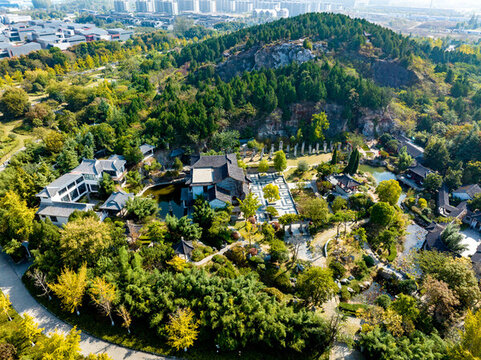 徐州龜山漢墓碑林全景