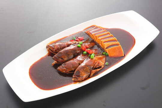石斑魚(yú)燒豆腐
