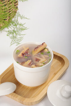 墨魚排骨湯