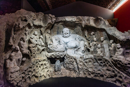杭州西湖飛來峰冷泉溪南岸石窟