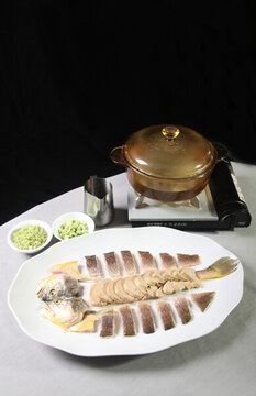 鵝肝黃魚(yú)