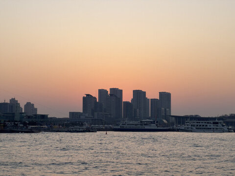 青島城市風(fēng)光日出