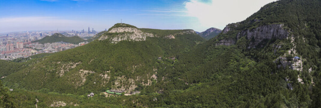 山東濟南佛慧山城市全景