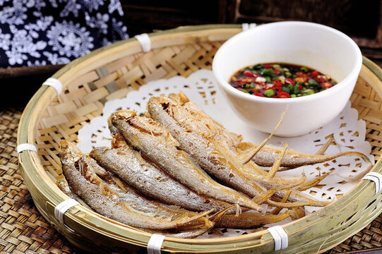 刀魚(yú)