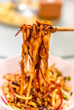 一碗老北京炸醬面