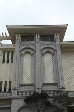 高樓大廈墻面裝飾城市風(fēng)景攝影