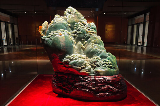 玉雕翡翠山子岱岳奇觀