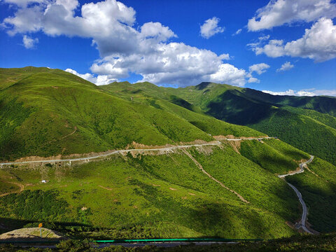 高原盤山路
