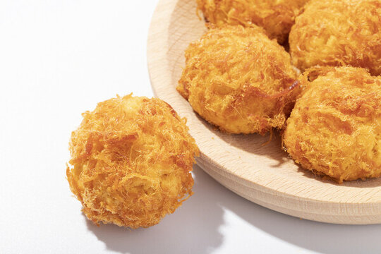 肉松面包球特寫(xiě)