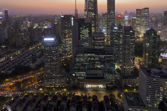 上海陆家嘴金融城航拍夜景