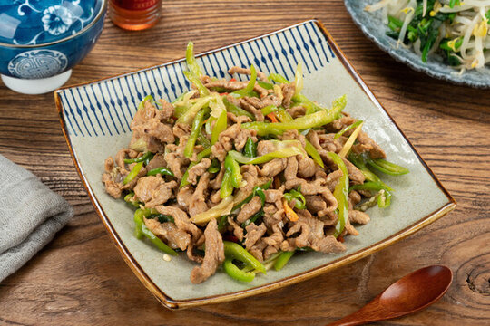 炒里脊肉絲