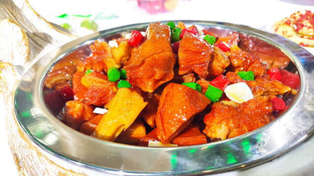 炒鴨肉