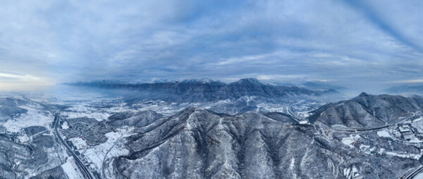 太行山脈雪景