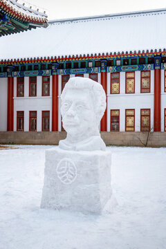 北京大學(xué)雪景魯迅雪人