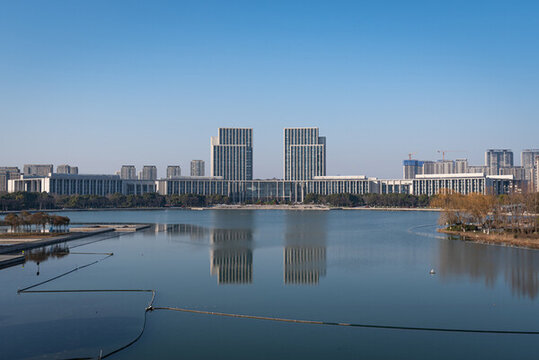 無錫尚賢湖畔的市政府大樓