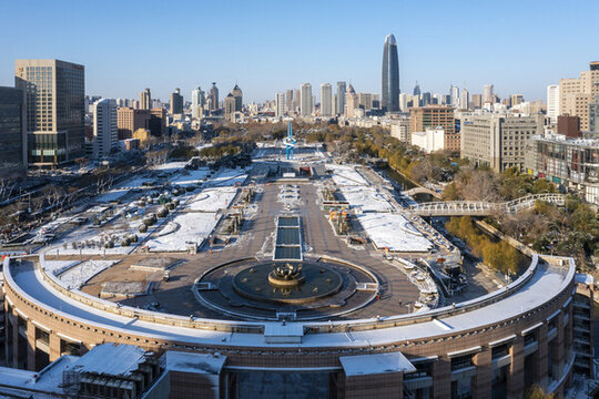 鸟瞰泉城广场雪景