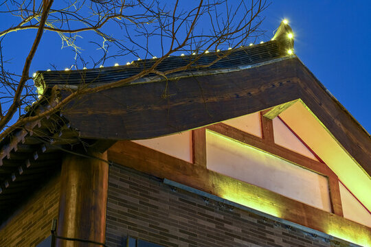 中國(guó)開(kāi)封七盛角古建筑夜景