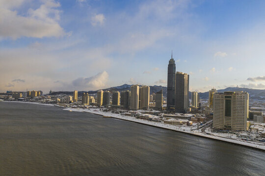 煙臺(tái)濱海雪景