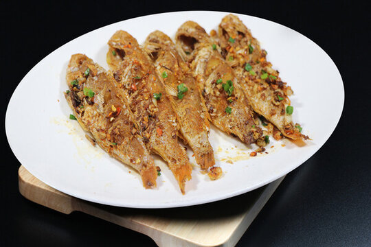 香煎小海魚
