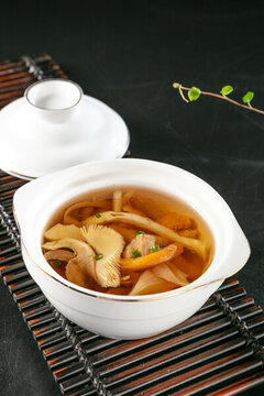 野山珍菌湯
