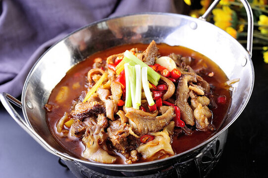 干鍋拆骨肉肥腸