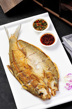 干煎翹嘴魚