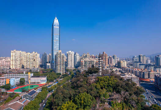 溫州巽山公園與世貿(mào)中心同框風光