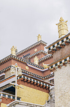 云南香格里拉松贊林寺建筑