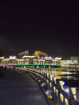 廊橋夜景