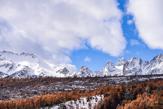 白馬雪山