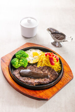 菲力牛排