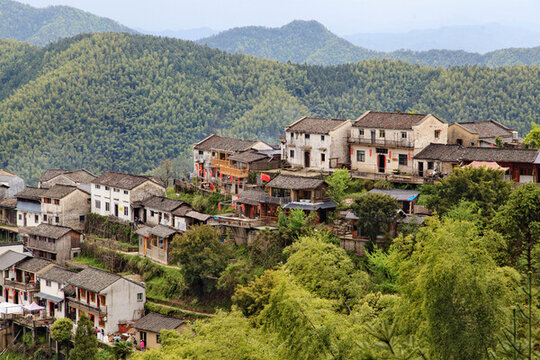 高山村落木梨硔
