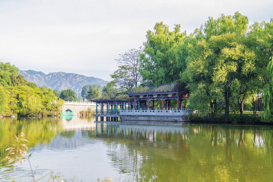 天下第一關(guān)甕城廊亭水池石橋