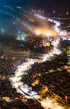 佛學(xué)院夜景