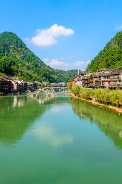 鳳凰古城沱江山水風光