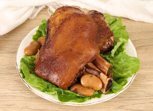 傳統(tǒng)美食東坡肘子