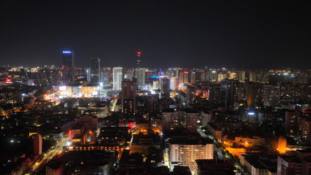 金馬碧雞坊夜景