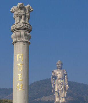 靈山大佛