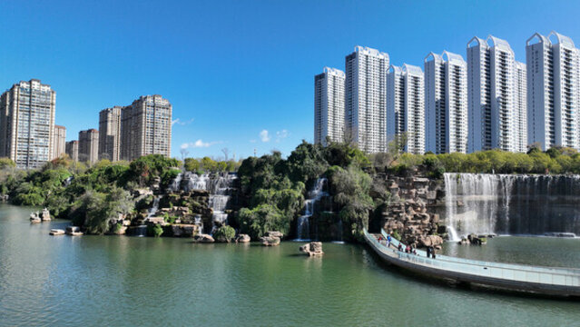 昆明盤龍區(qū)城市瀑布公園航拍