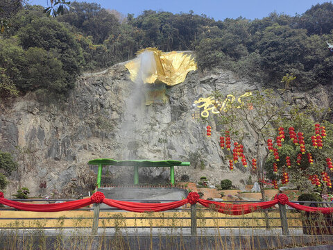龍頭吐水