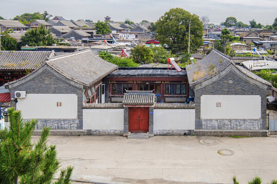 城樓上俯瞰山海關(guān)古建筑房院