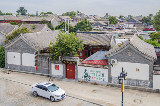 城樓上俯視山海關古建筑房院