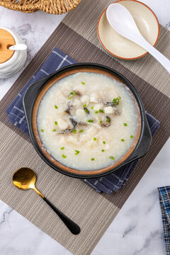 山藥魚肉砂鍋生滾粥
