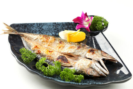 鹽燒池魚